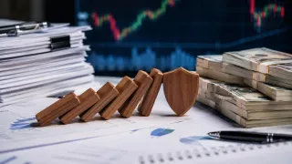 Heavy Bond Hedging Signals Higher Yield Expectations as Debt Supply Grows